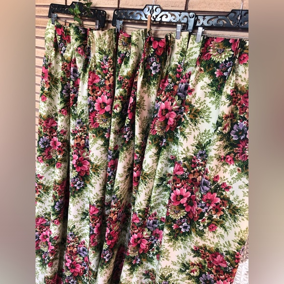 70/80's Floral Curtains - 78" long - Bedroom Drapes - Floral Drapes - 80's Decor - Picture 8 of 11